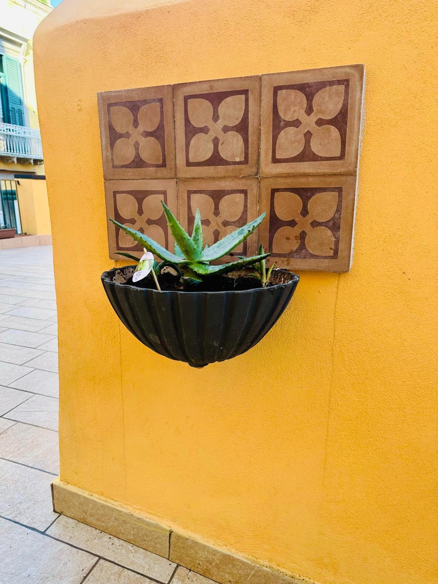 Flo' Hotel Napoli Ngoại thất bức ảnh